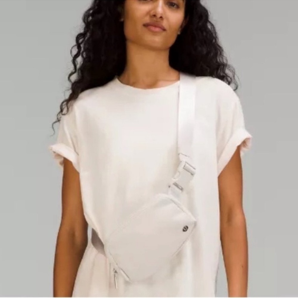 Lululemon Athletica | Belt Bag | Everywhere Belt Bag | White Opal - Picture 8 of 15